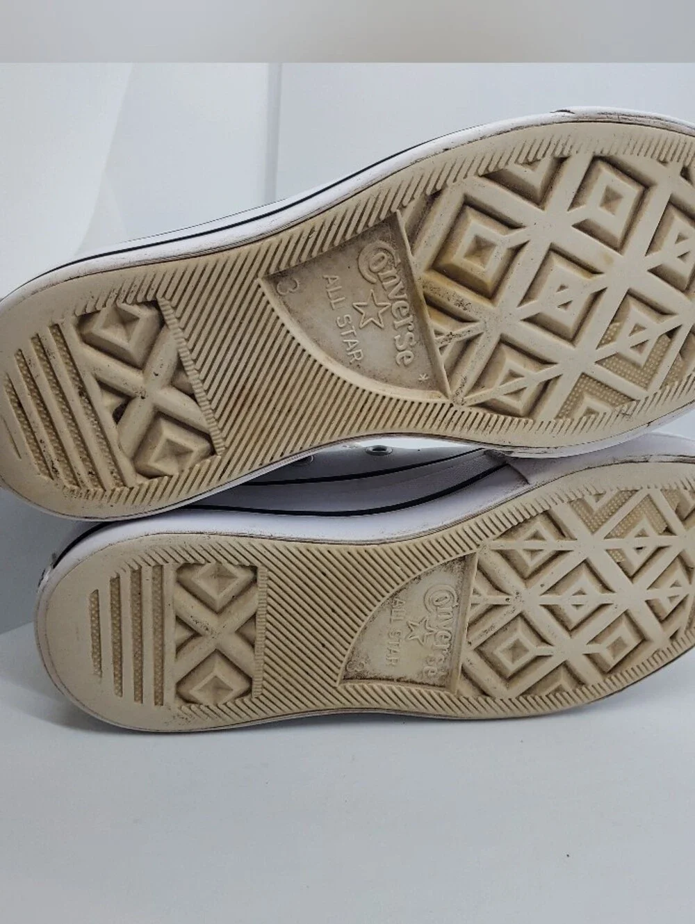 Converse High Top Leather Upper Platform Sole Womens Size 5 Used